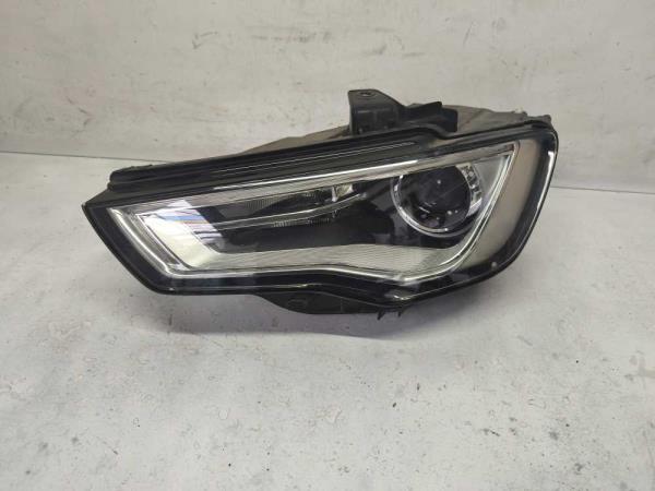 PHARE DROIT AUDI - Vue 1